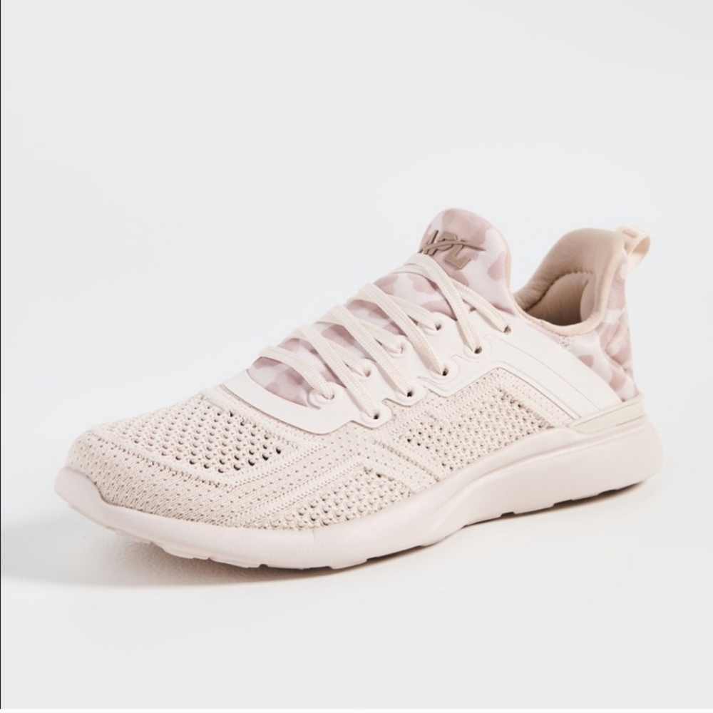 APL TechLoom Tracer Sneakers Beach Almond Size 6 Lightweight - Picture 16 of 16